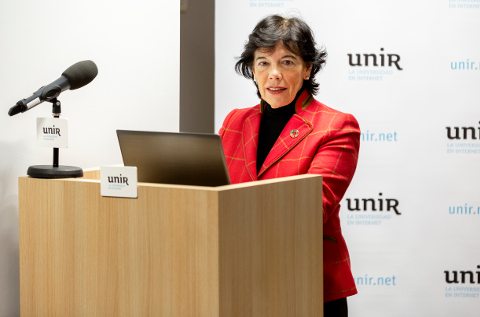 Isabel Celaá, Ministra en funciones de Educación y Formación Profesional, en la sede de UNIR en Madrid. Isabel Celaá, Ministra en funciones de Educación y Formación Profesional, en la sede de UNIR en Madrid.
