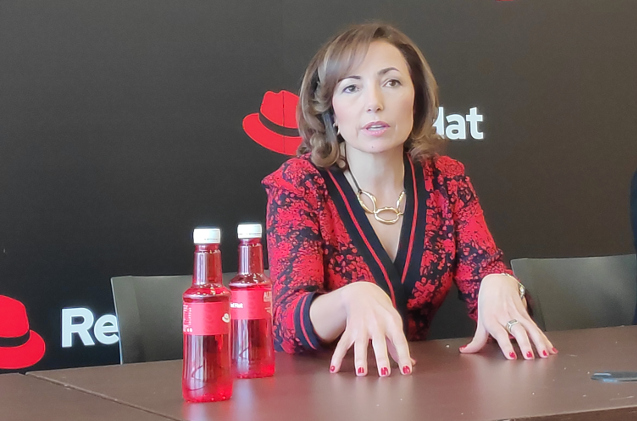 Foto de archivo de Julia Bernal, Country Manager de Red Hat Foto de archivo de Julia Bernal, Country Manager de Red Hat