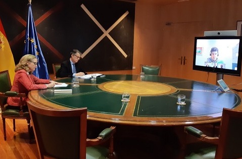 Gobierno y operadoras firman un acuerdo para asegurar las telecomunicaciones en España Gobierno y operadoras firman un acuerdo para asegurar las telecomunicaciones en España