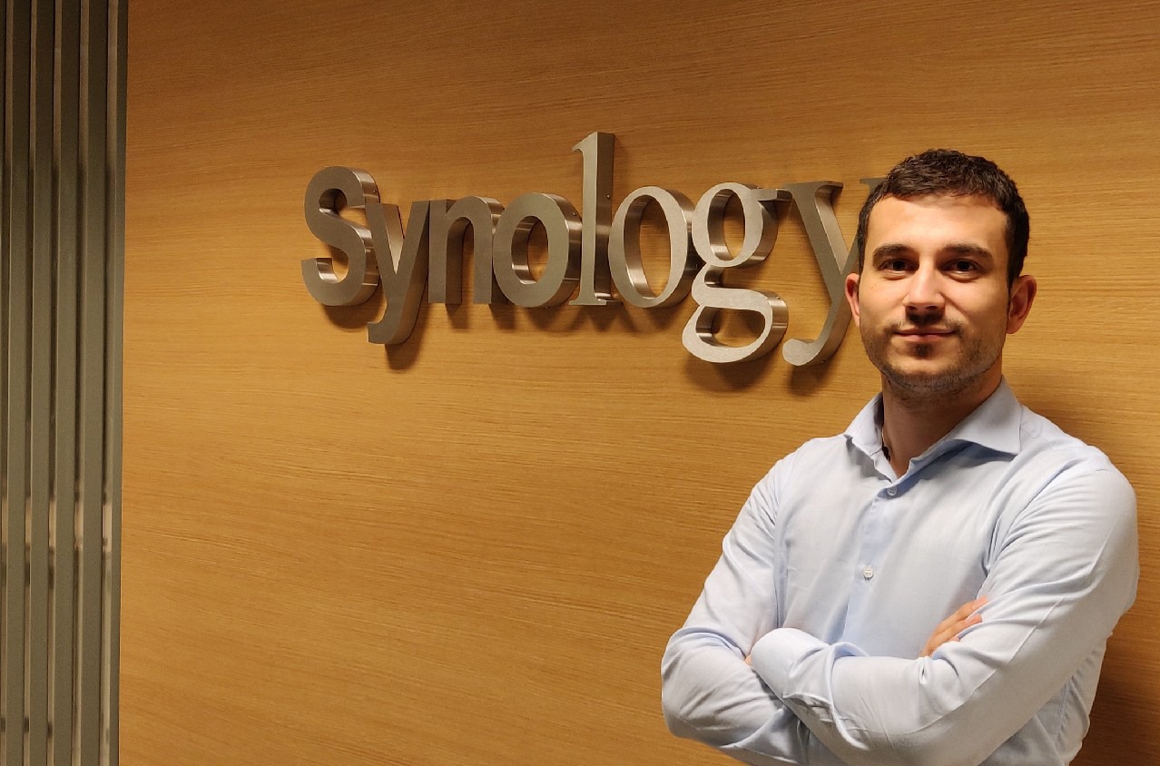 Iván Gento, Synology Iván Gento, Synology