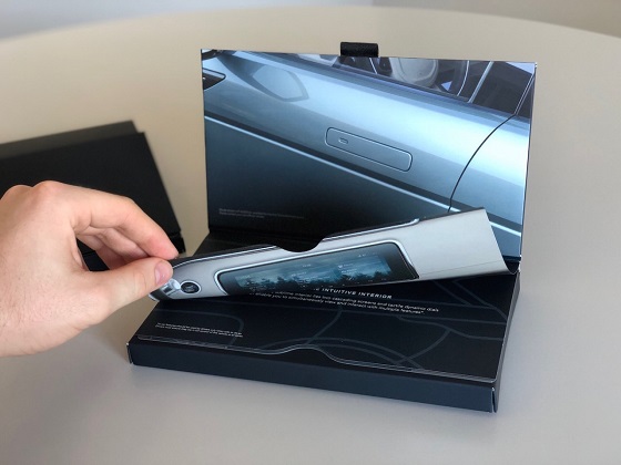Con Sigfox, Land Rover ha enviado 5.000 paquetes que contienen un botón conectado Con Sigfox, Land Rover ha enviado 5.000 paquetes que contienen un botón conectado