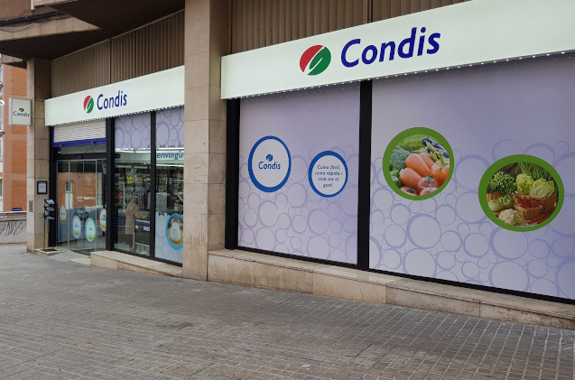 Supermercado de la cadena Condis. Supermercado de la cadena Condis.
