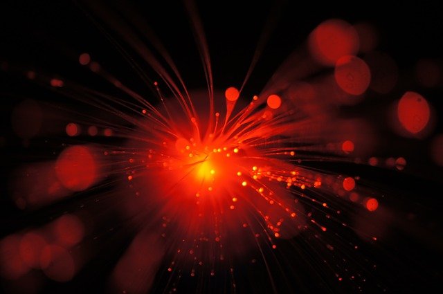 FTTH, tecnología líder en poblaciones de más de 5.000 habitantes. FTTH, tecnología líder en poblaciones de más de 5.000 habitantes.
