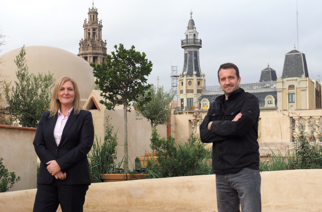 Montserrat Peidro-Insa, Directora General de ALSO Cloud España, y Miquel Martí, CEO de Barcelona Tech City, en la terraza del Pier03. Montserrat Peidro-Insa, Directora General de ALSO Cloud España, y Miquel Martí, CEO de Barcelona Tech City, en la terraza del Pier03.