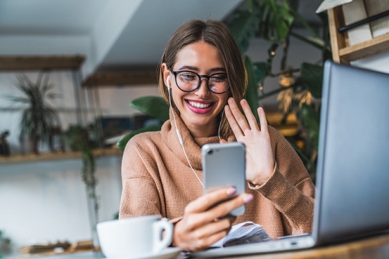 En 2020 hubo 1.800 millones de usuarios de videollamadas móviles. En 2020 hubo 1.800 millones de usuarios de videollamadas móviles.