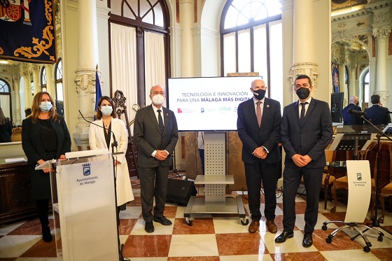 Firma del acuerdo entre Mobile World Capital Barcelona (MWCapital) y el Ayuntamiento de Málaga. Firma del acuerdo entre Mobile World Capital Barcelona (MWCapital) y el Ayuntamiento de Málaga.